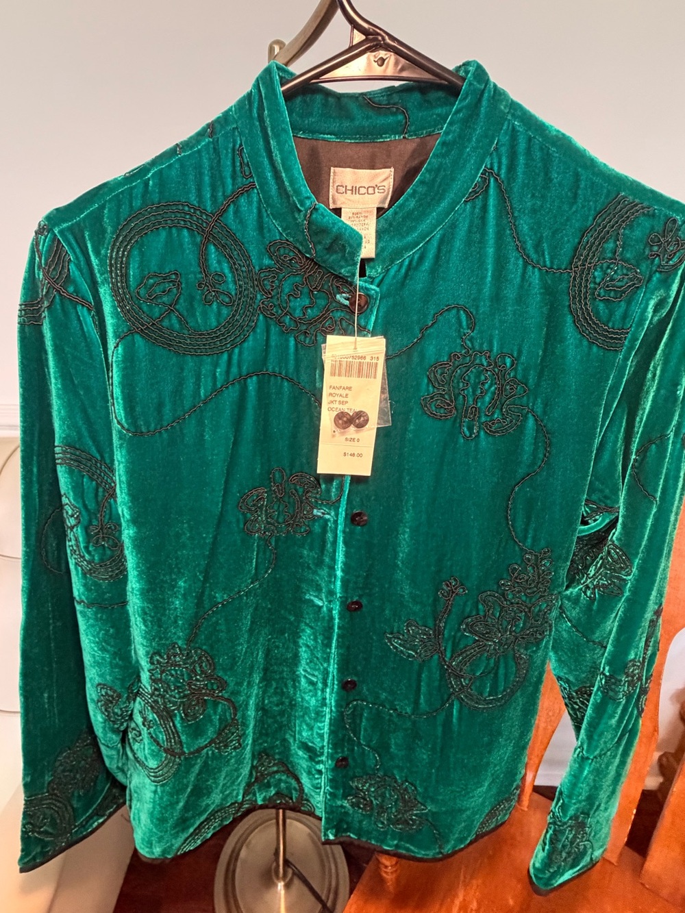 Chico's Emerald Green NWT Whimsigoth Velvet Button-Up Jacket